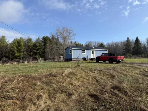 Exterior - 946 Main St, Springfield, ME 04487 photo 2 of 23