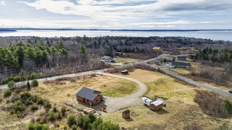 32 Sandy Ridge Ln, Searsport, ME 04974
