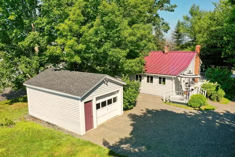 42 Swan Lake Ave, Belfast, ME 04915