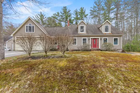 11 Hovey Ln, Brunswick, ME 04011