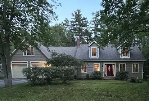 11 Hovey Ln, Brunswick, ME 04011
