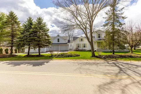 27 Fowler Rd, Cape Elizabeth, ME 04107