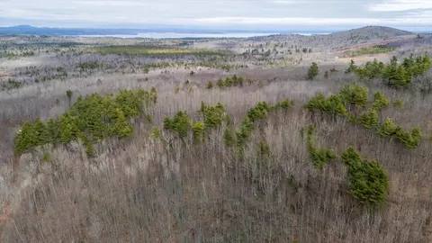 680 686 Beech Hill Rd, Northport, ME 04849