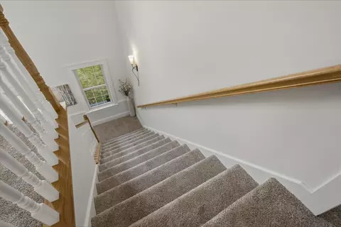 Entry Way - 4 Divot Dr, Gray, ME 04039 photo 11 of 16