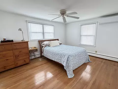 Bedroom - 123 Fifteenth St, Bangor, ME 04401 photo 2 of 9