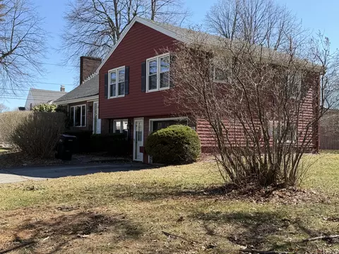 123 Fifteenth St, Bangor, ME 04401