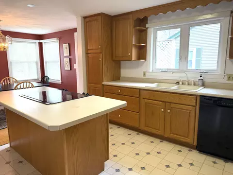 Kitchen - 123 Fifteenth St, Bangor, ME 04401 photo 1 of 7