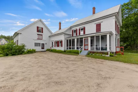 96 Maple St, Cornish, ME 04020