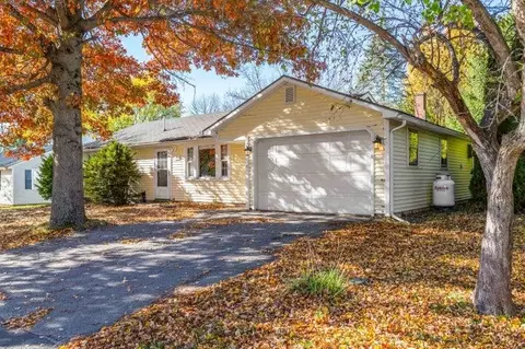 176 Falvey St, Bangor, ME 04401
