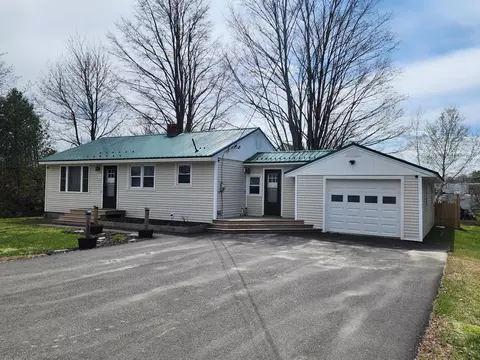 6 Mount Pleasant St, Waterville, ME 04901