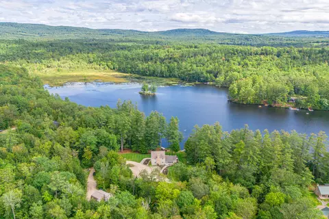 81 Ledgebrook Ln, Norway, ME 04268