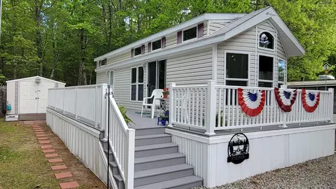 1 Robinson Way #A143, Kennebunk, ME 04043