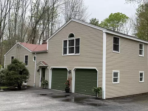 304 Blanchard Rd, Cumberland, ME 04021