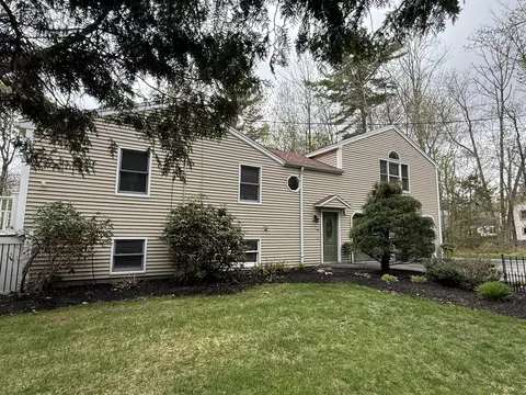 304 Blanchard Rd, Cumberland, ME 04021