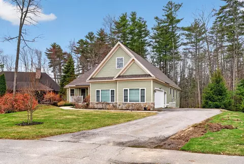 27 Town Cmn, Gorham, ME 04038