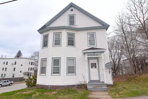 86 Fourth St, Auburn, ME 04210