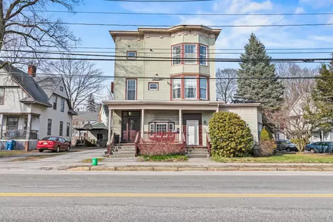 245 Brighton Ave #6, Portland, ME 04102