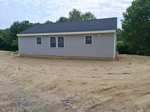 Exterior - 1124 Post Rd, Bowdoinham, ME 04008 photo 2 of 3
