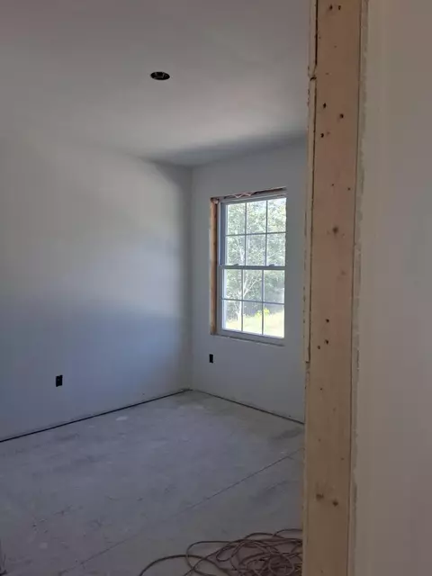Bedroom - 1124 Post Rd, Bowdoinham, ME 04008 photo 2 of 2