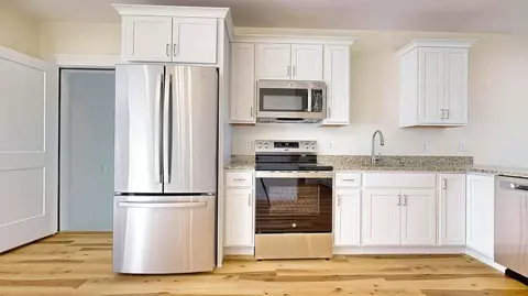 16 Viking Ln #6, Westbrook, ME 04092