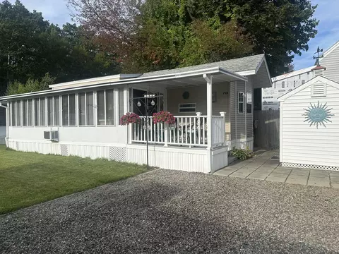 9 Bourne Ave #P22, Wells, ME 04090