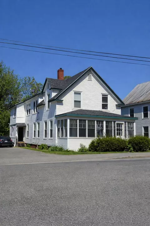 41 Bay St, Waterville, ME 04901