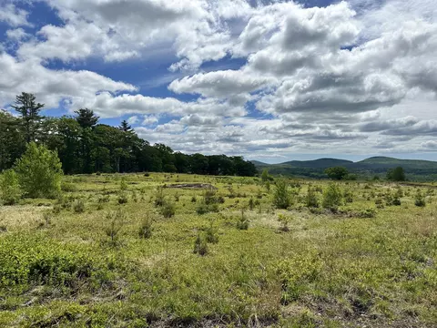 983 Barrett Hill Rd, Union, ME 04862