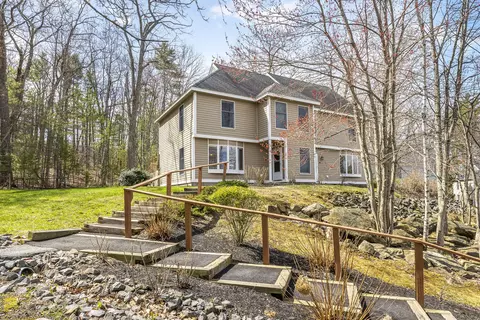 3 Apple Ledge Dr #3A, Portland, ME 04103