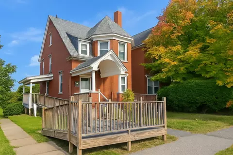 8 Erchles St #8, Rumford, ME 04276