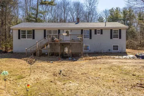 75 Tedford Rd, Topsham, ME 04086