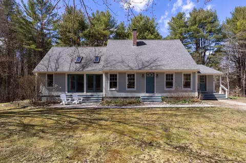 18 Glenview Rd, Freeport, ME 04032