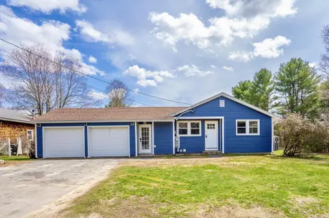 7 Sunset View St, Gray, ME 04039