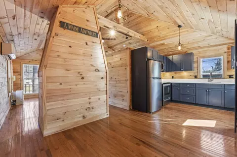 Entry Way - 12 Shore Rd, Windham, ME 04062 photo 1 of 6