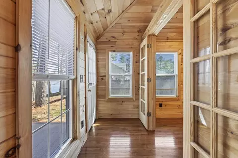 Entry Way - 12 Shore Rd, Windham, ME 04062 photo 5 of 6