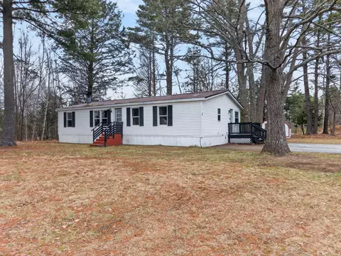 1 Williams Cir, Brunswick, ME 04011