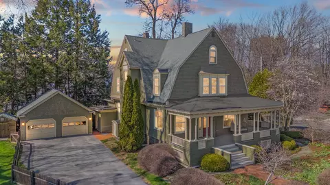 105 Noyes St, Portland, ME 04103