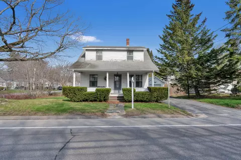 262 Bridge St, Westbrook, ME 04092