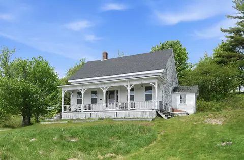 50 Grove St, Machias, ME 04654
