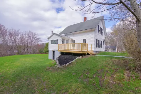 1216 Main St, Waldoboro, ME 04572