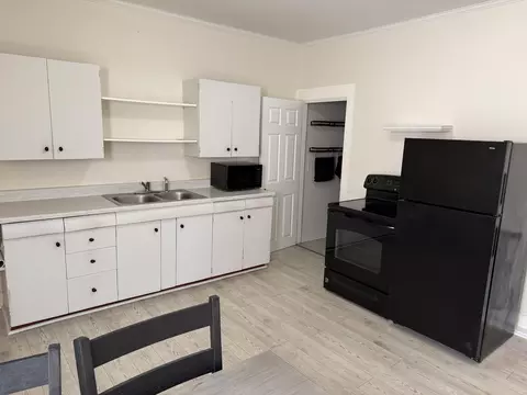 Kitchen - 7 Saint Marys St, Biddeford, ME 04005 photo 2 of 4