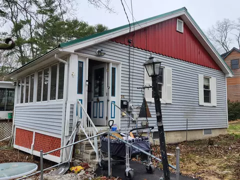 Exterior - 14 Getchell St, Bath, ME 04530 photo 11 of 14