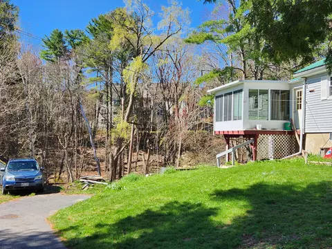 Exterior - 14 Getchell St, Bath, ME 04530 photo 7 of 14
