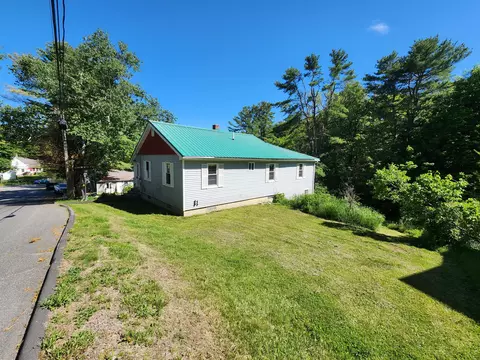 Exterior - 14 Getchell St, Bath, ME 04530 photo 4 of 20