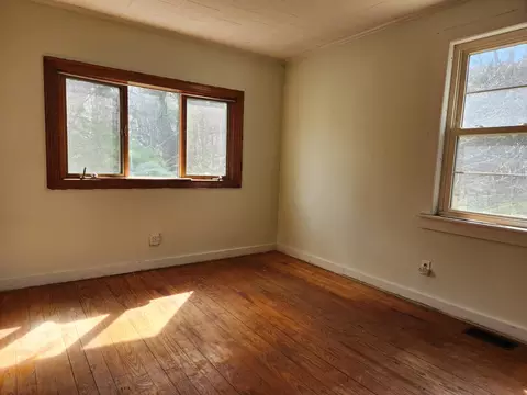 Bedroom - 14 Getchell St, Bath, ME 04530 photo 2 of 4