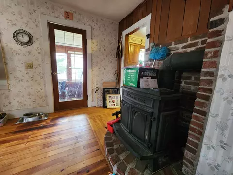 Entry Way - 14 Getchell St, Bath, ME 04530 photo 2 of 4