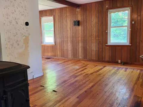 Living - 14 Getchell St, Bath, ME 04530 photo 2 of 3