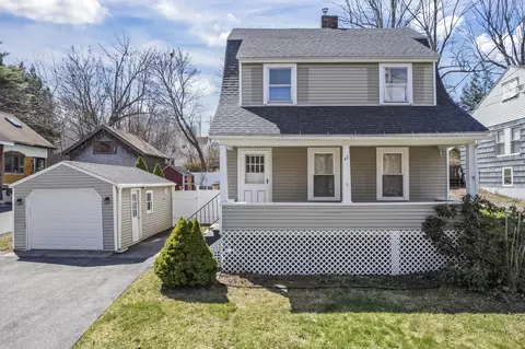 42 Murray St, Augusta, ME 04330