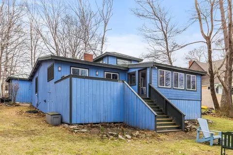 132 Sunset Ave, Portland, ME 04109
