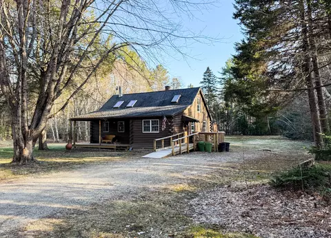 31 Range Rd, Brunswick, ME 04011