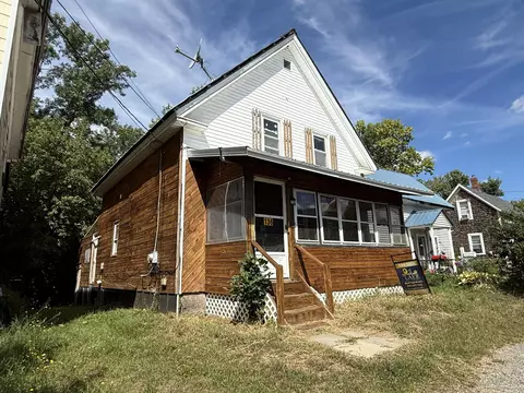 136 Washington St, Pittsfield, ME 04967